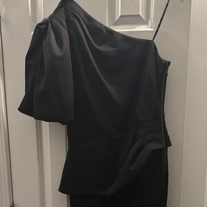 Black Halo Chic One-Shoulder Black jumpsuit